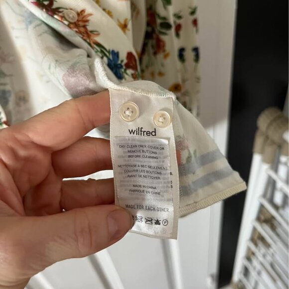 Wilfred cream and blue floral blouse Size Small - Picture 3 of 5